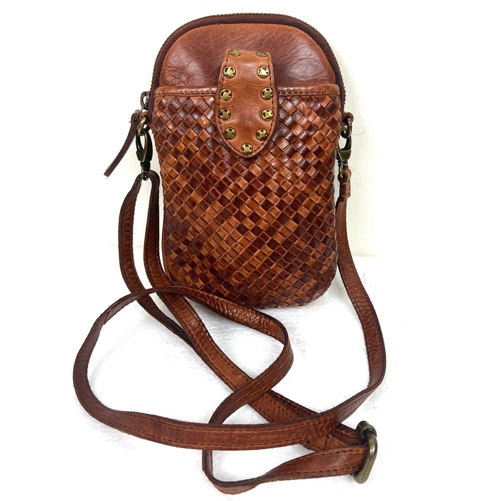 Vilenca Holland Woven Leather Crossbody Phone Bag